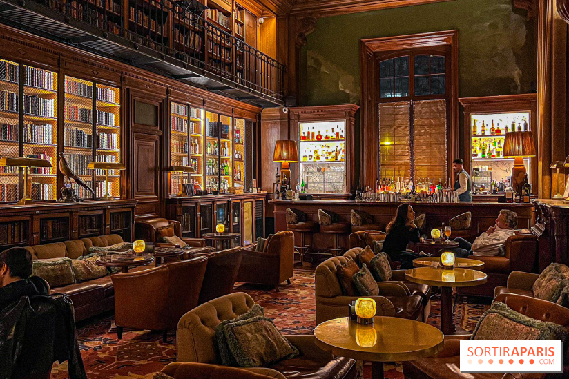 L'élégant Tea Time du Saint James Paris, à savourer dans l'écrin feutré de sa bibliothèque