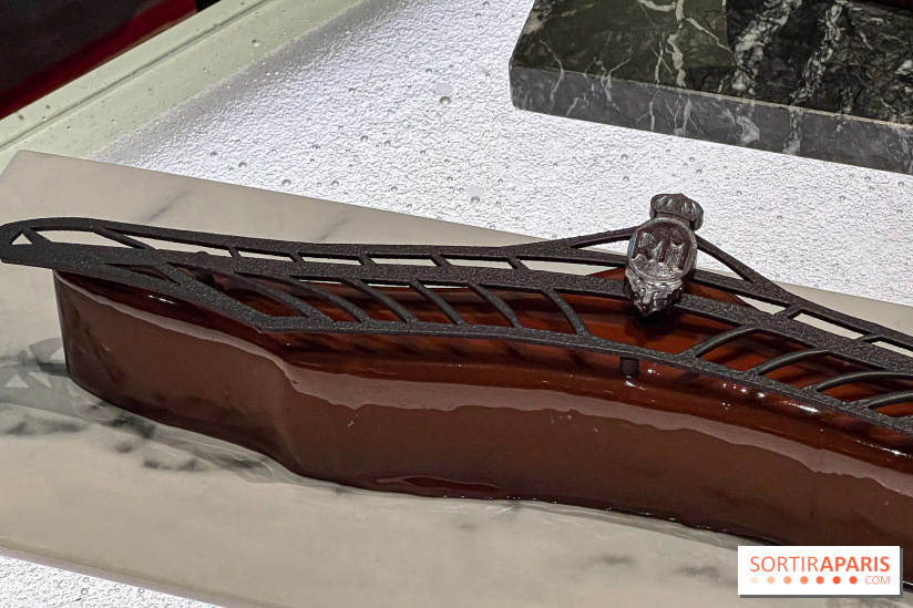 La Bûche de Noël 2024 du Royal Monceau Raffles Paris par Yazid Ichemrahen et Alexandre Favre - image00002