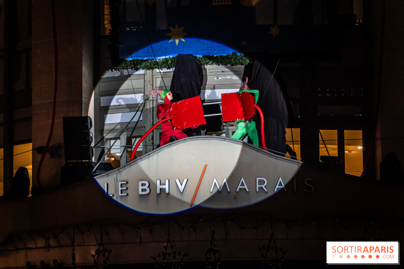 Inauguration des vitrines et décorations de Noël du BHV Marais 2024 avec Léna Mahfouf, Adriana Karembeu et Marc Lavoine