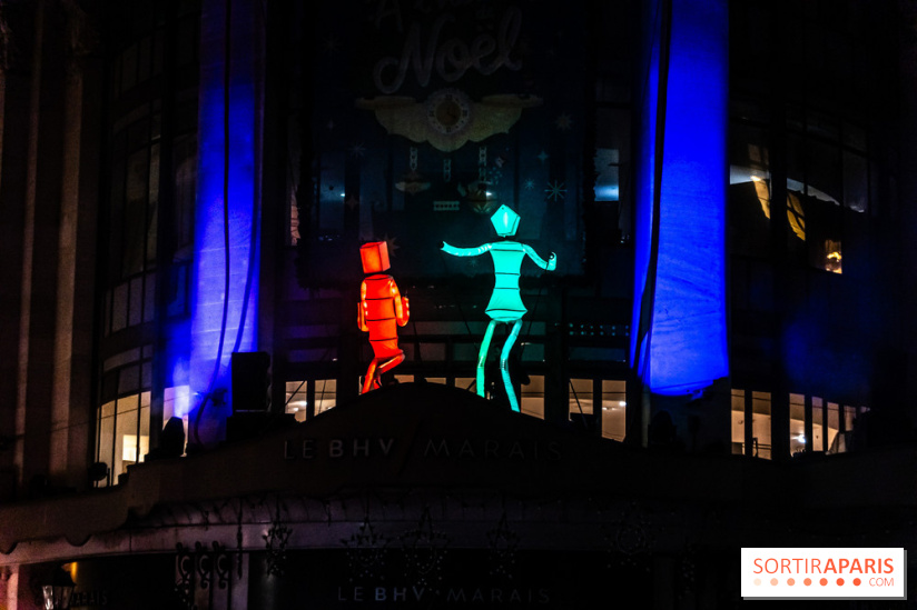 Inauguration des vitrines et décorations de Noël du BHV Marais 2024 avec Léna Mahfouf, Adriana Karembeu et Marc Lavoine