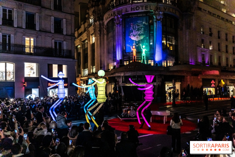 Inauguration des vitrines et décorations de Noël du BHV Marais 2024 avec Léna Mahfouf, Adriana Karembeu et Marc Lavoine