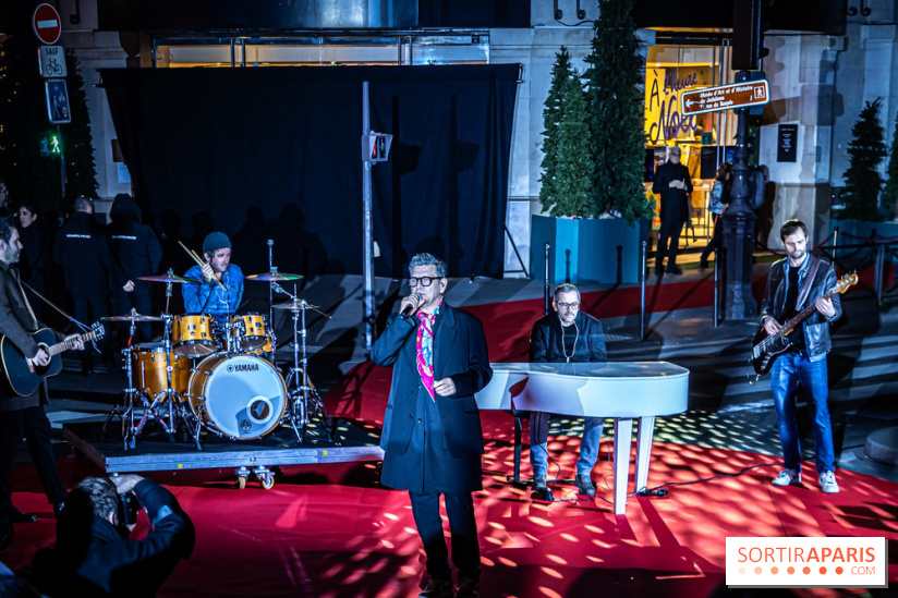 Inauguration des vitrines et décorations de Noël du BHV Marais 2024 avec Léna Mahfouf, Adriana Karembeu et Marc Lavoine -  A7C6051