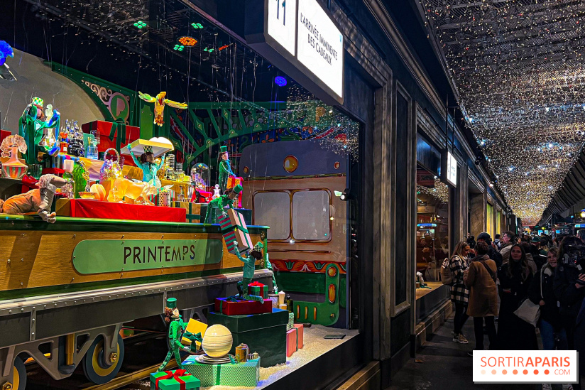 Les vitrines de Noël 2024 du Printemps Haussmann avec Juliette Binoche - image00007