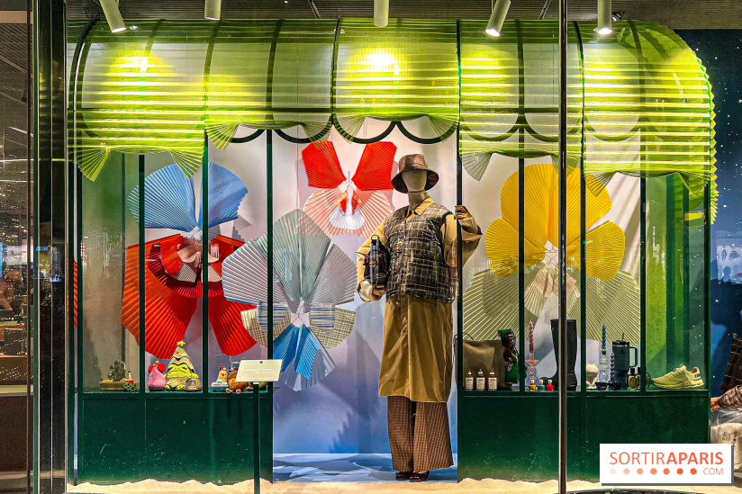 Les vitrines de Noël 2024 de la Samaritaine : Thoiry Lumières Sauvages envahit le grand magasin - Les vitrines de Noël 2024 de la Samaritaine : Thoiry Lumières Sauvages envahit le grand magasin   image00001   1125694