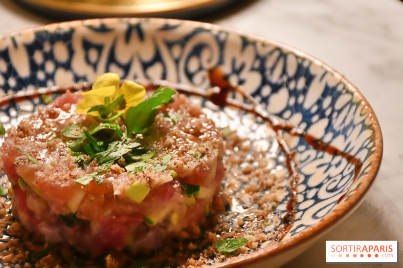 Le Wagon Bleu Paris, un restaurant insolite et festif aux accents corses