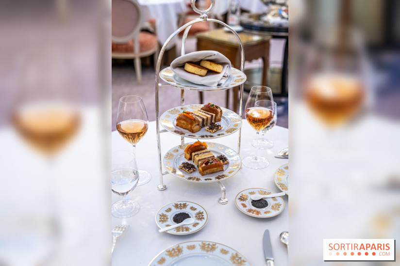 Le tea time Impérial de Noël du Ritz Paris, l'expérience exceptionnelle - les photos -  Caviar et blinis Sandwichs et bouchées salées