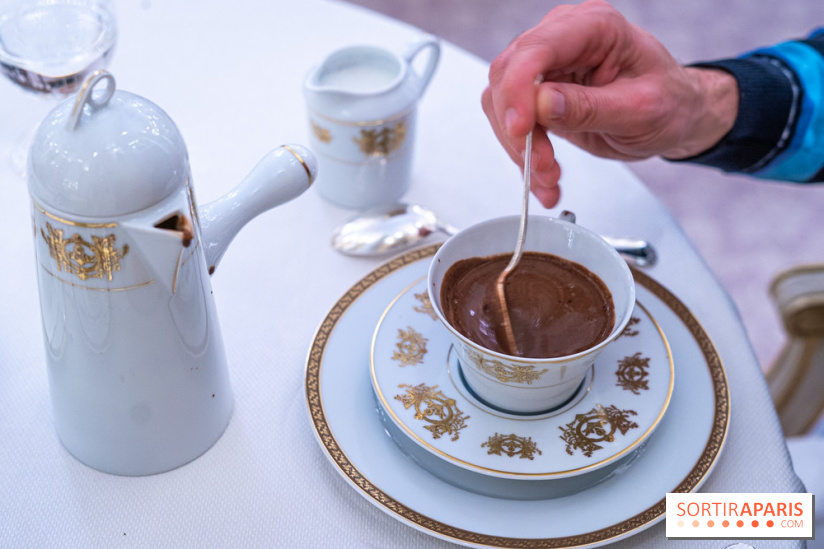 Le tea time Impérial de Noël du Ritz Paris, l'expérience exceptionnelle - les photos -  chocolat chaud
