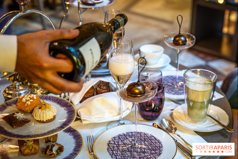 Le tea time de Noël du Crillon 2024 par Matthieu Carlin