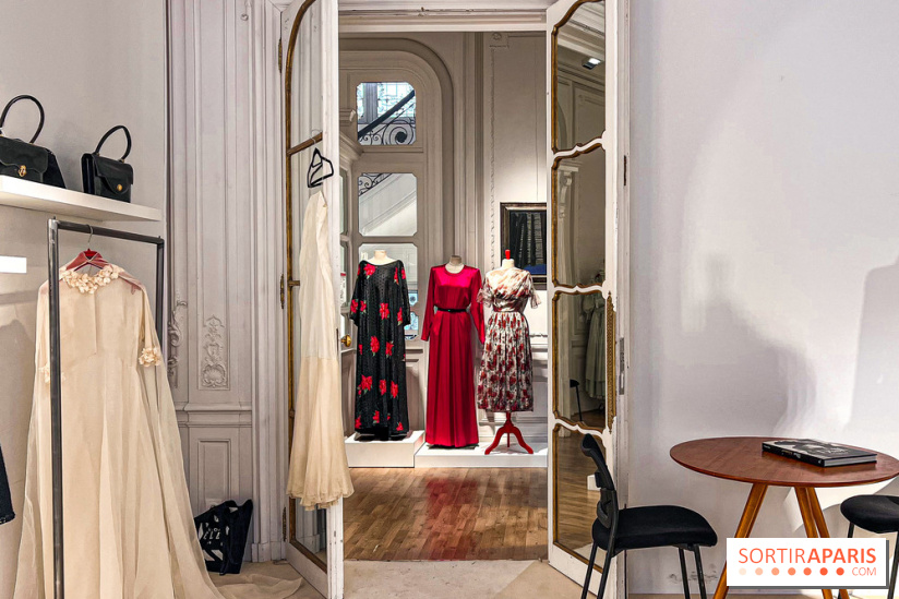 Exposition de la Collection Didier Ludot chez Bonhams Cornette de Saint Cyr - IMG 8706 jpg