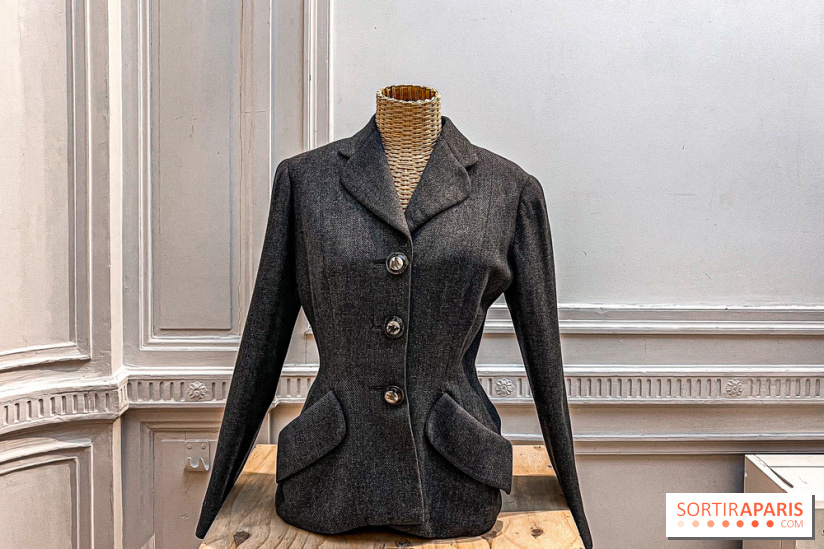 Exposition de la Collection Didier Ludot chez Bonhams Cornette de Saint Cyr - IMG 8778 jpg