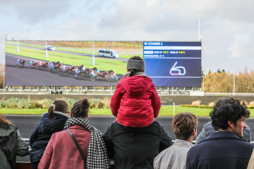 Bon plan : Rencontrez Miss France 2025 à l’Hippodrome Paris-Vincennes - BV BV1 9934