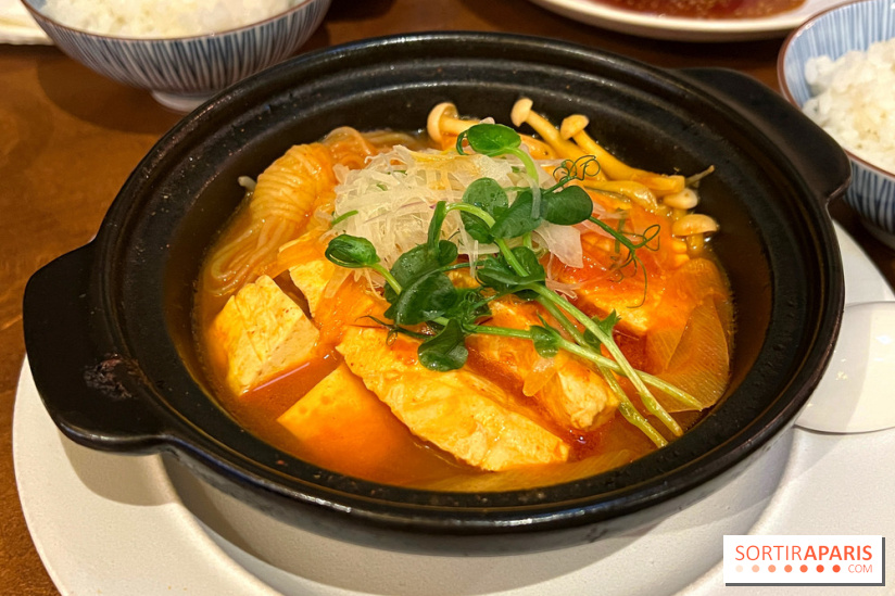Kiku - Comme une bouillabaisse, poissons, tofu, champignons