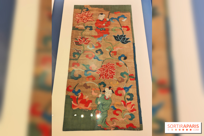 Au fil de l'or : l'expo brillante sur l'or dans l'art de la mode au musée du Quai Branly - photos - fotor 1739184241611