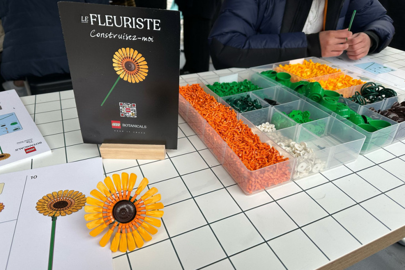 Saint-Valentin 2025 : des ateliers gratuits chez le Fleuriste LEGO à la Gare de l'Est - WhatsApp 02 13 at 11.39.16