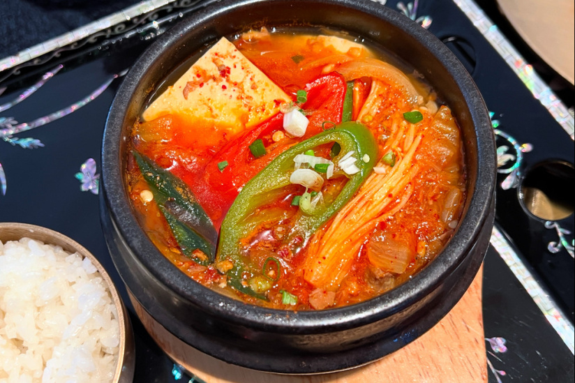 Sam Sun - Ragoût de kimchi et porc épicé