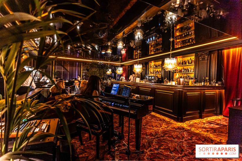 Monsieur Claude, le restaurant par Danny Khezzar à Rueil dans le 92 - salle piano