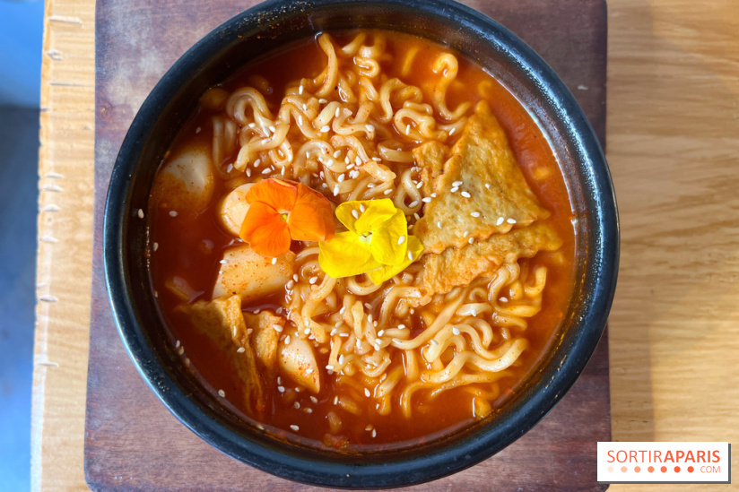 Hanwoo Korean Cafe & Bar - Ramen aux tteokbokki (Rabokki)