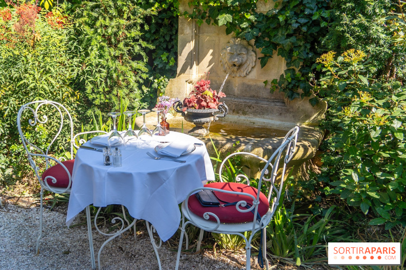 Terrasse de l'Hôtel Particulier, le jardin verdoyant au cœur de Montmartre - photo - A7C06375 HDR