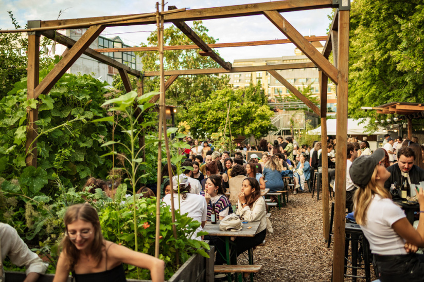 Août au Jardin21 : DJ sets, poésie, ateliers engagés… et dégustations d'huitres en plein air !