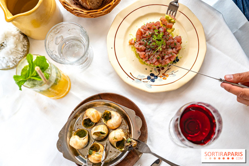 Margaux, le restaurant français typique, face à la Tour Eiffel - A7C09273