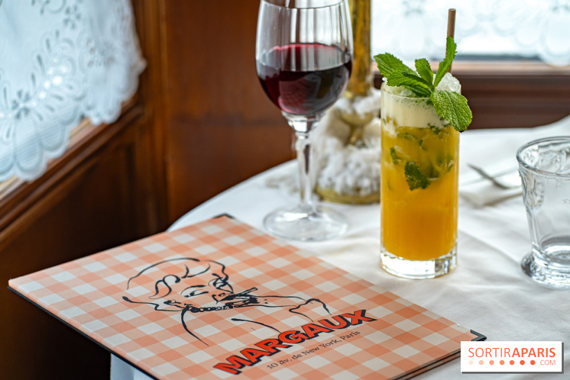 Margaux, le restaurant français typique, face à la Tour Eiffel - A7C09250