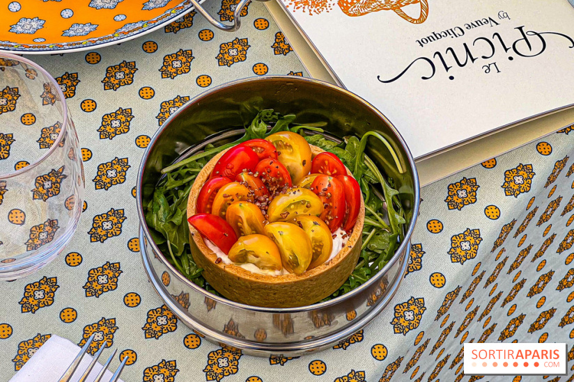 La terrasse estivale du Printemps Haussmann 2025 avec vue sur Paris et la Tour Eiffel  - image00042