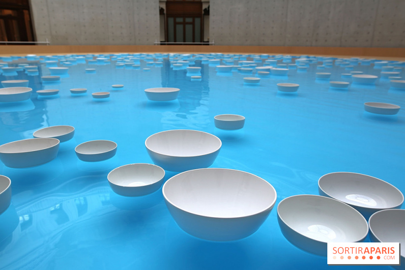 Clinamen, nos photos de l'une installation aquatique et musicale à la Bourse de Commerce - Clinamen Bourse de Commerce 4 fotor 202506061505