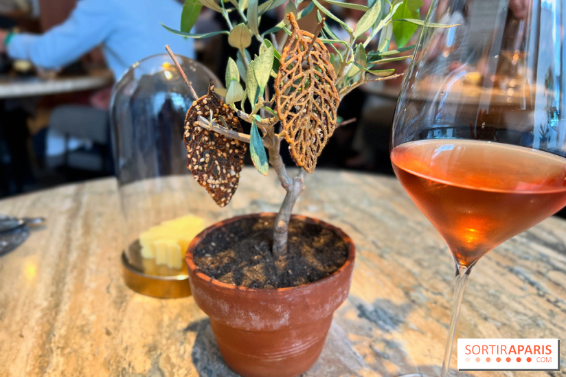 Restaurant Alan Geaam - Feuille de Man'ouché au zaatar