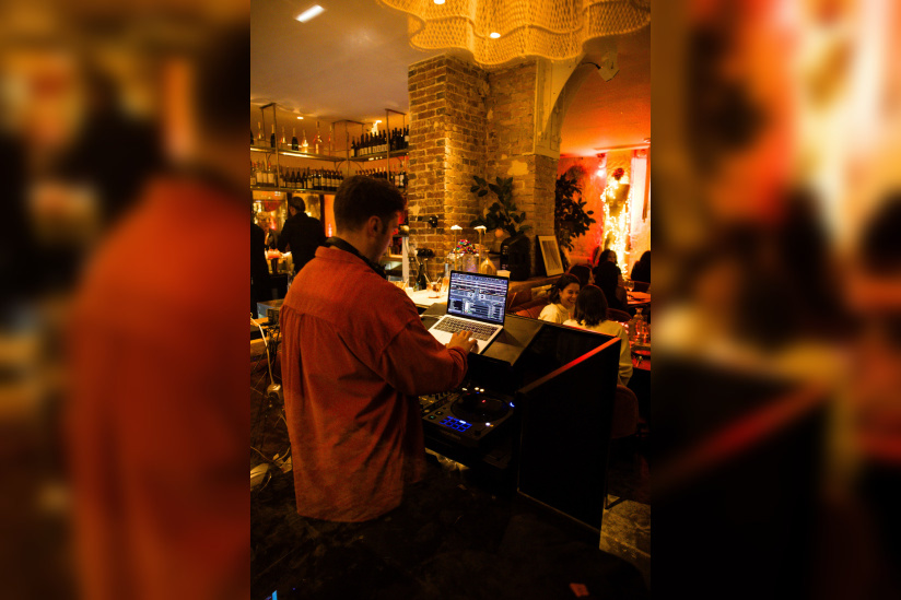 Paillettes Paris : un restaurant festif, une cuisine méditerranéenne  - PAILETTES 24