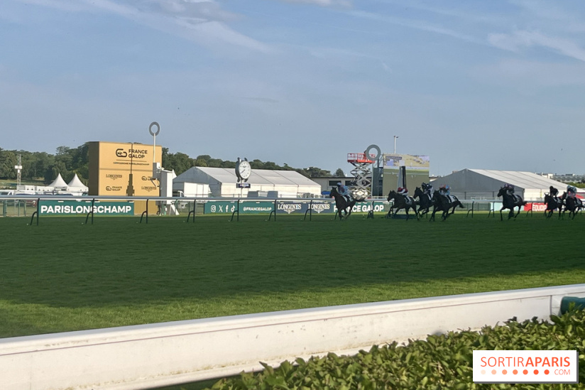 Jeuxdi by Longchamp - course hippique