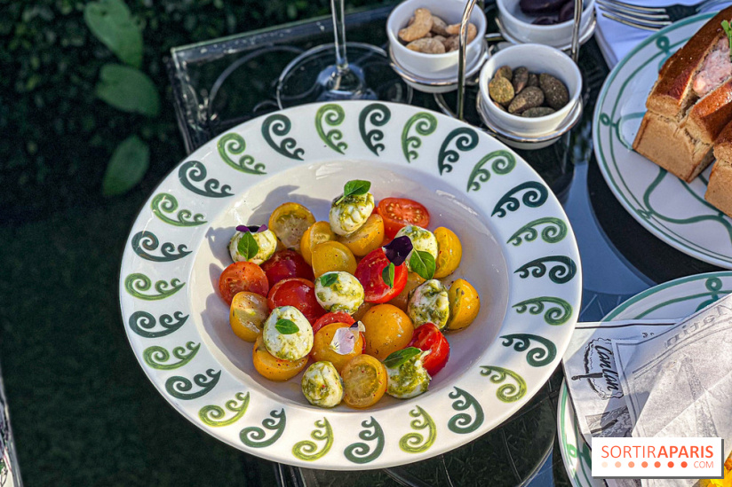 Le Marta, le bar à cocktails perché sur le rooftop de l'Hôtel Barrière Fouquet's Paris tout l'été 2025