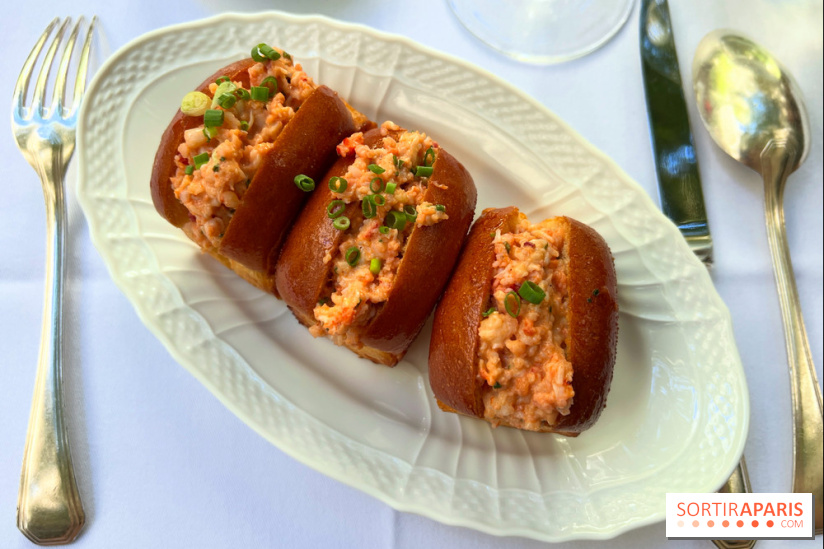 Patio terrasse La Réserve Paris - Lobster roll