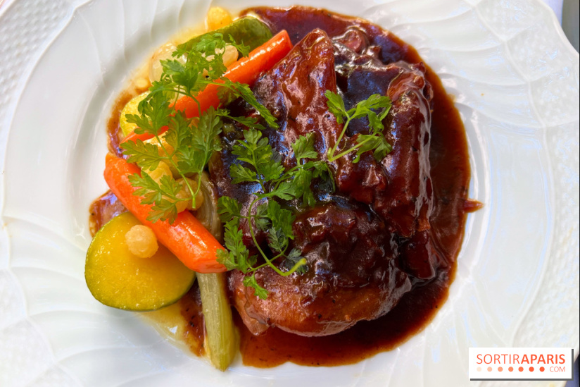 Patio terrasse La Réserve Paris - Agneau confit