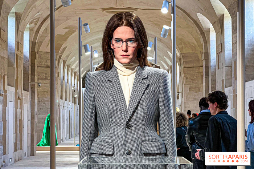 Balenciaga by Demna : l'exposition mode évènement (et gratuite !) au siège du groupe Kering