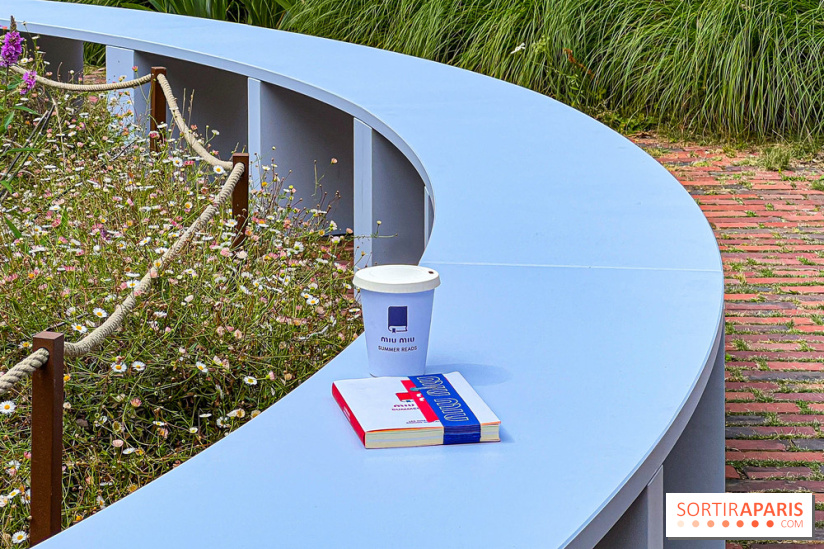 Miu Miu Summer Reads : la maison italienne ouvre un pop up et distribue des livres gratuits à Paris