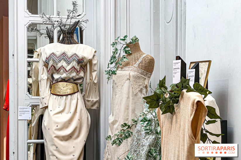 L'exposition couture gratuite de Chloé par Karl Lagerfeld, dans un sublime hôtel particulier