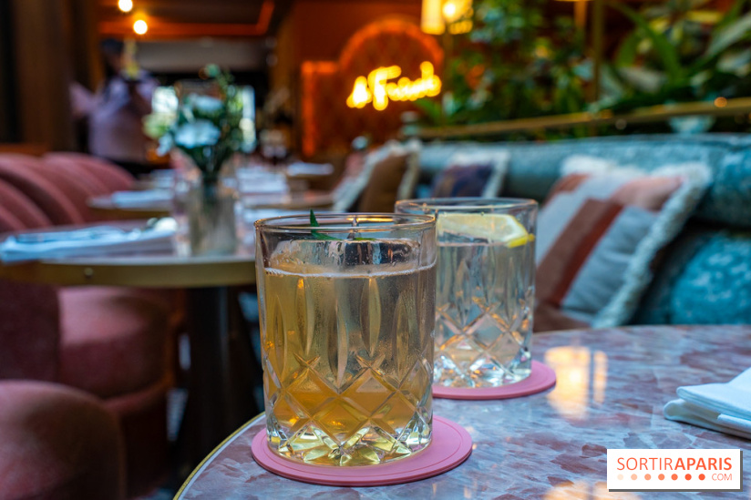 Frivole, restaurant festif, bar et terrasse cachée à Paris, les photos