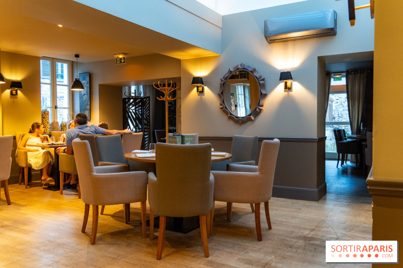 Le Café de la Paix à Bourron-Marlotte - 77 - A7C02655