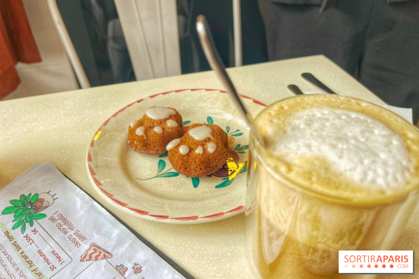 Chat-Rivari Café