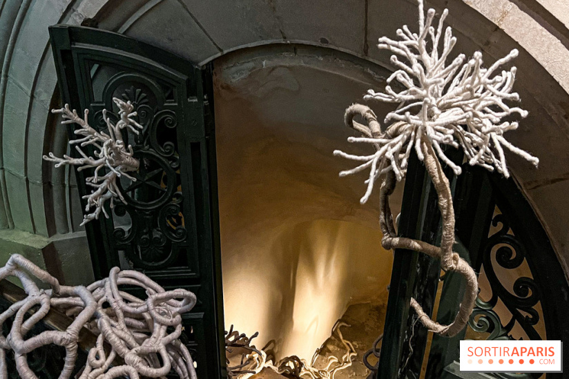 Paris Design Week 2025: une œuvre textile s'invite dans la Colonne de Juillet, place de la Bastille - IMG 7290 jpg