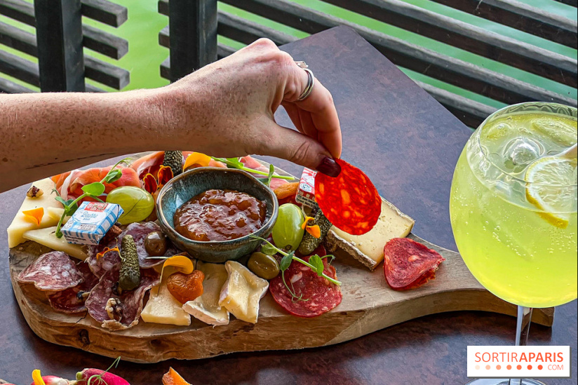 Bar du OFF Paris Seine - D01272C0 CAD3 4C7A 8226 CA35FBD5E32C