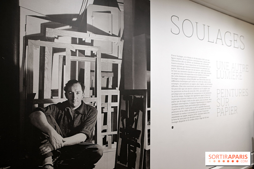 Pierre Soulages : nos photos de son exposition et de ses peintures sur papier à voir au Musée du Luxembourg