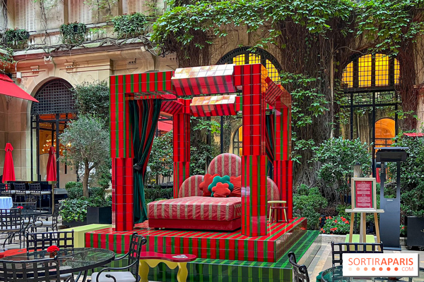 Plaza Athénée : une installation design XXL gratuite signée Uchronia exposée dans la cour du palace - IMG 1150 jpg 2