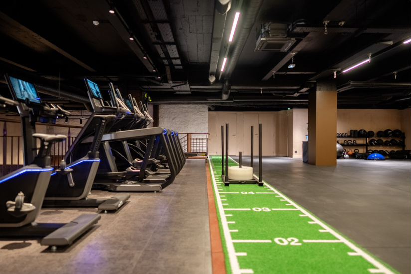 SEMPER Wellness : une salle de sport premium sur les Champs-Elysées - Cross training