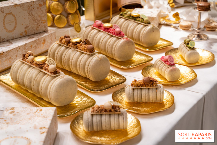 Les bûches et créations de Noël et fêtes de Ladurée 2025