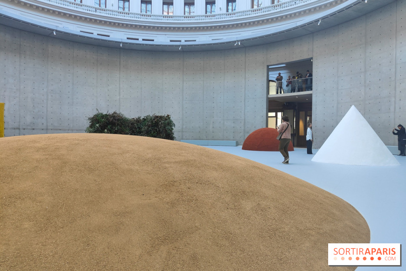 Minimal, quand l'art va à l'essentiel : l'exposition de la Bourse de Commerce se dévoile