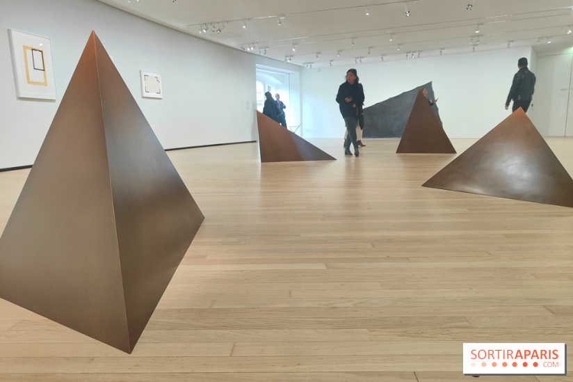 Minimal, quand l'art va à l'essentiel : l'exposition de la Bourse de Commerce se dévoile