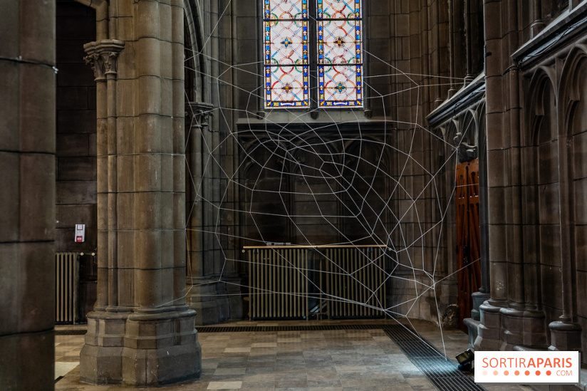 Exposition street-art et mode gratuit dans une chapelle à Paris : à la Croisée des Arts - photos