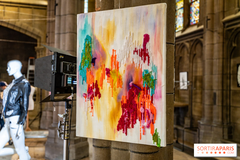 Exposition street-art et mode gratuit dans une chapelle à Paris : à la Croisée des Arts - photos