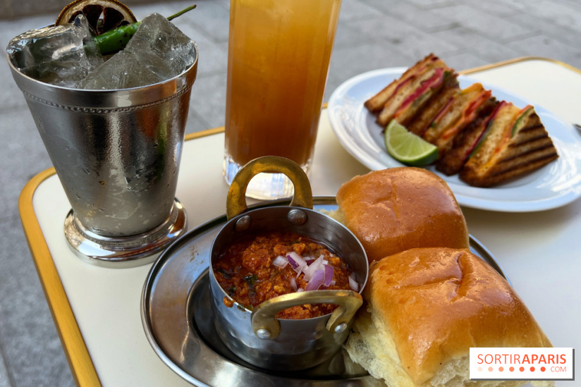 Mumbai Café - Brioches et curry de poulet